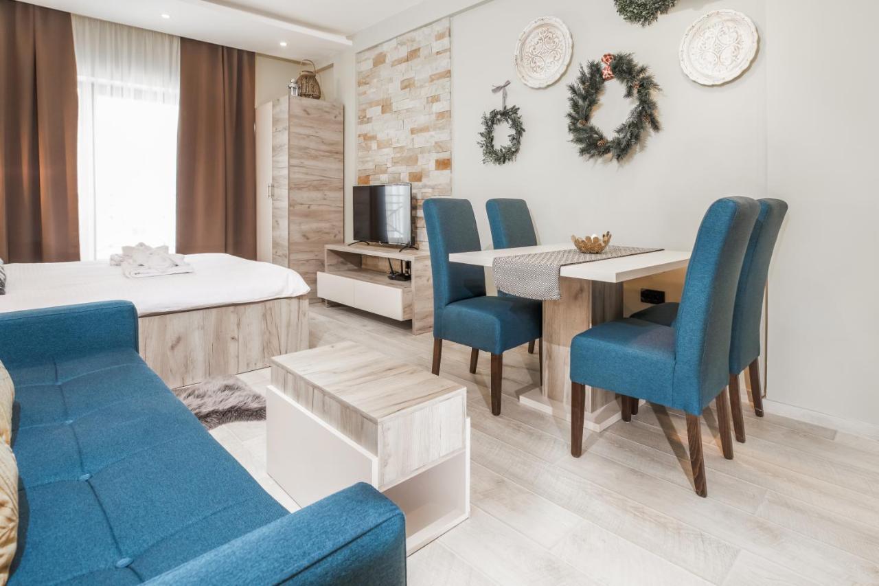 Sky Cabin Apartments كوباونيك المظهر الخارجي الصورة
